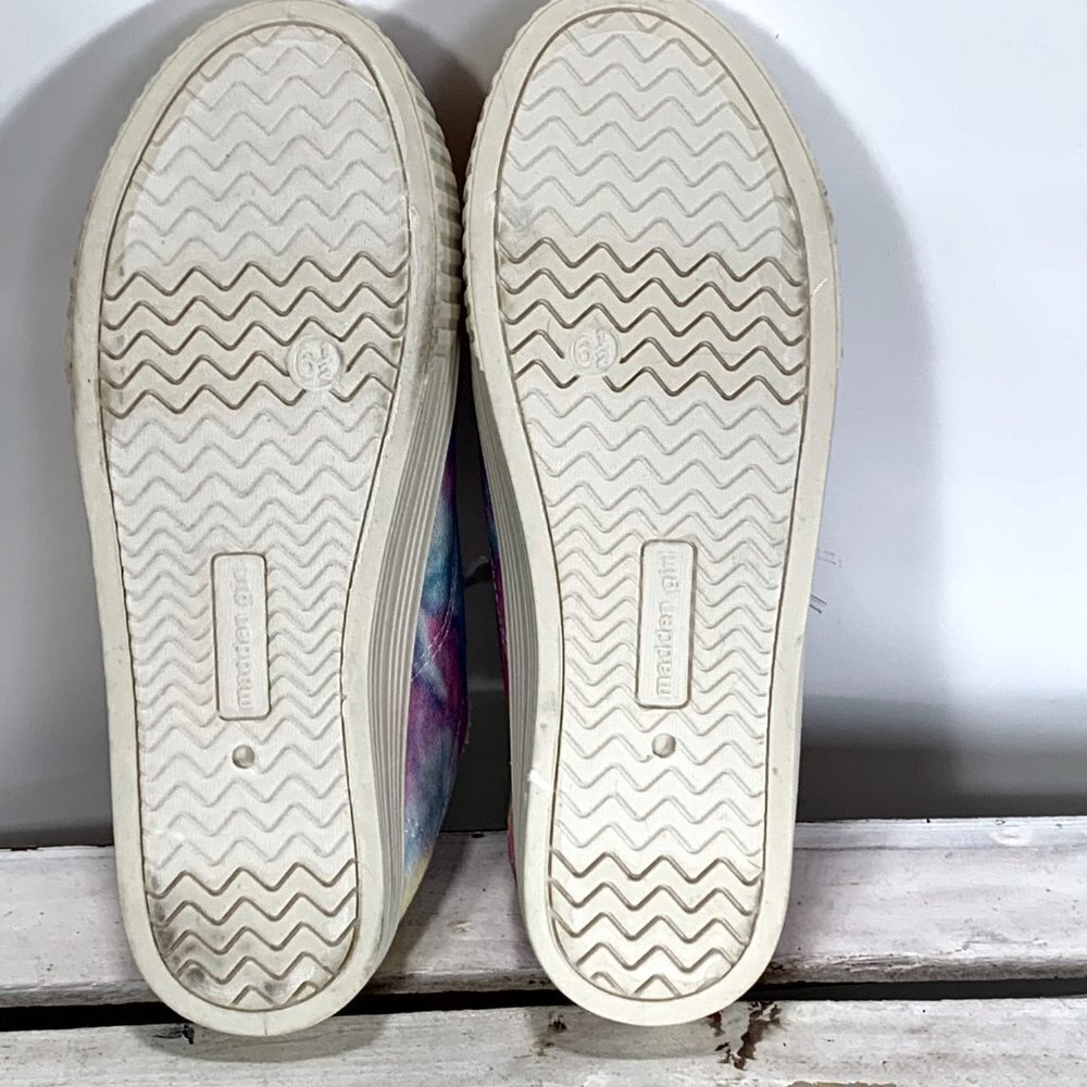 New Madden Girl Marisa Sneakers Light Tie Dye - Picture 10 of 11